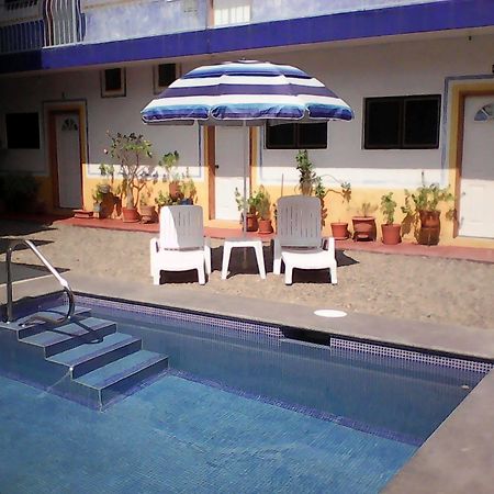 Hotel Sarabi Barra de Navidad Esterno foto
