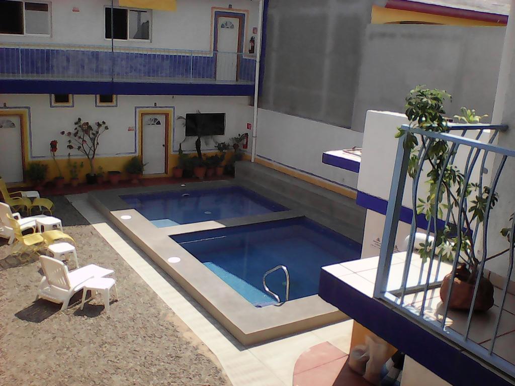 Hotel Sarabi Barra de Navidad Esterno foto