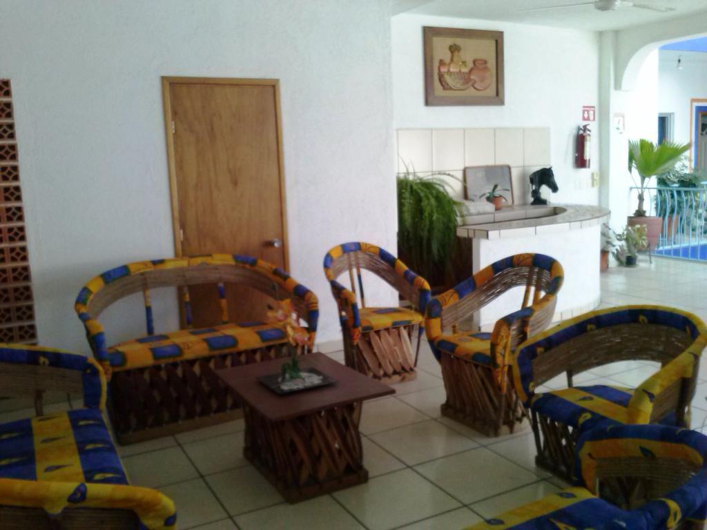 Hotel Sarabi Barra de Navidad Esterno foto