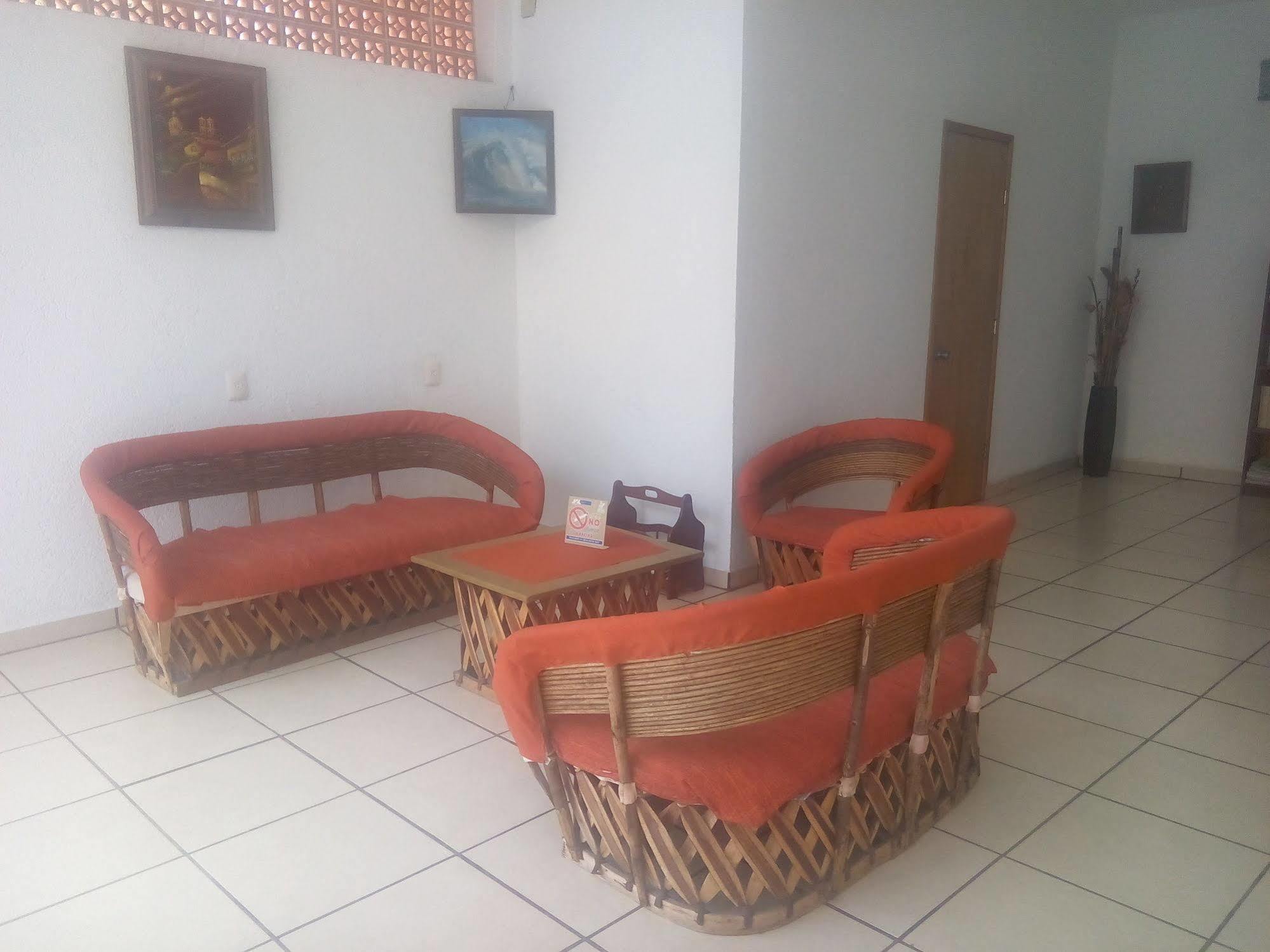 Hotel Sarabi Barra de Navidad Esterno foto